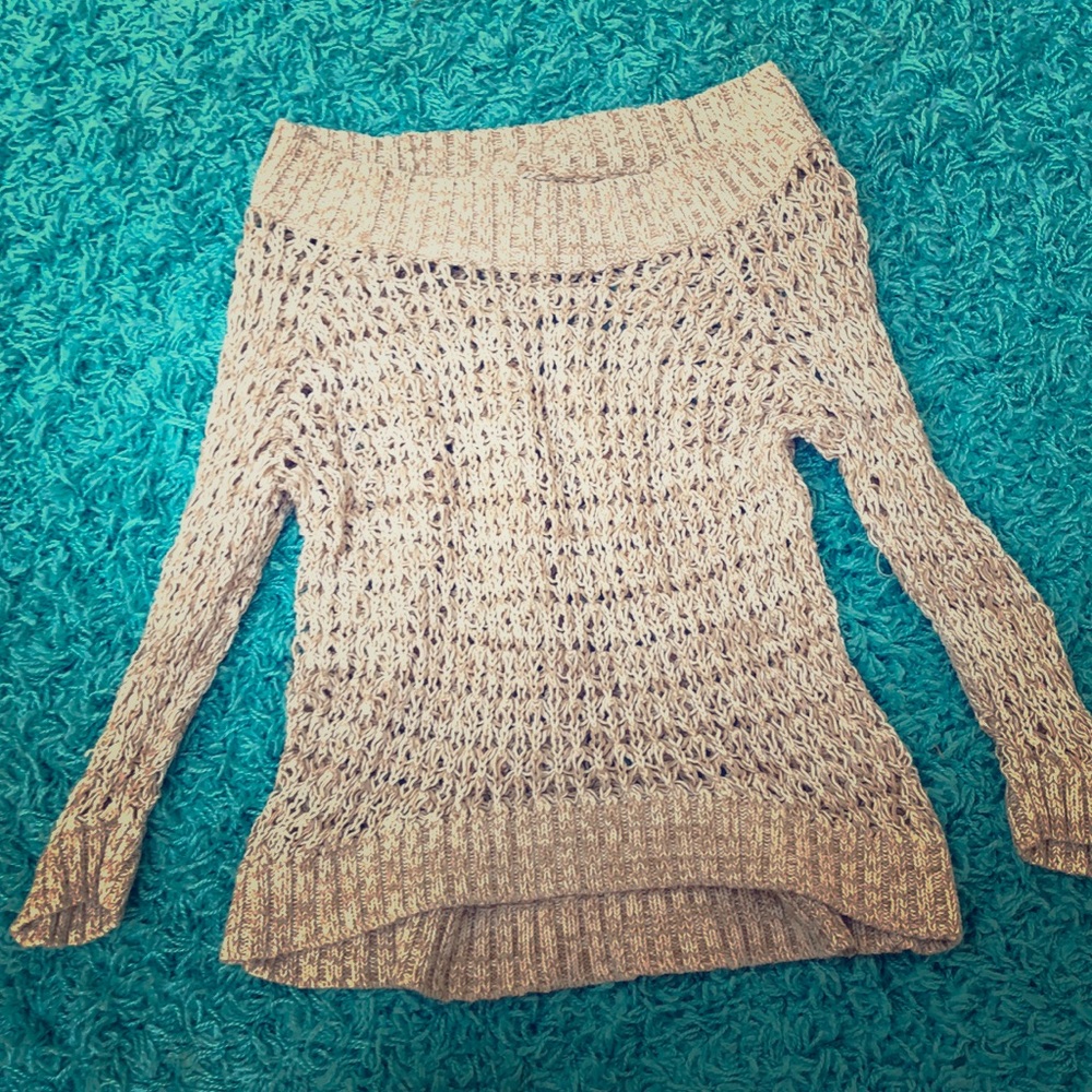 Off-shoulder/ boat neck Sweater